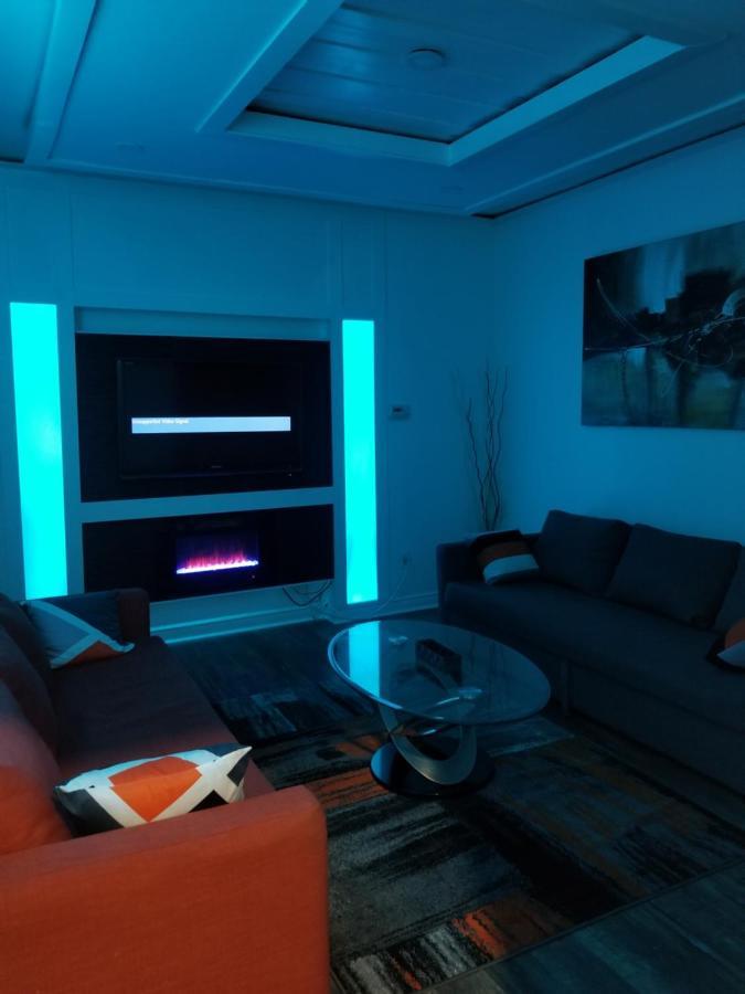 Cozy And Unique Getaway Apartment Hamilton Bagian luar foto