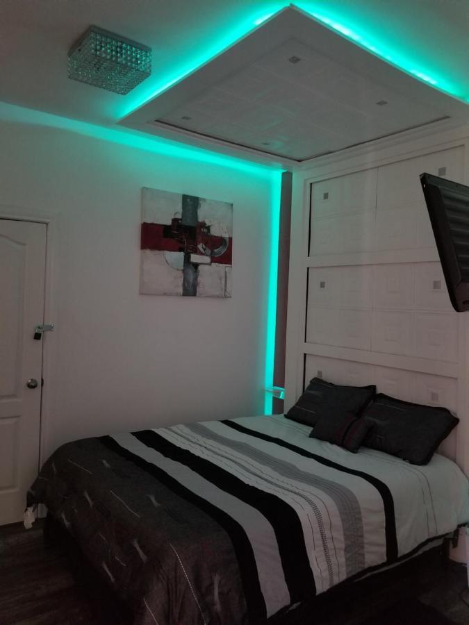 Cozy And Unique Getaway Apartment Hamilton Bagian luar foto